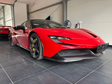 FERRARI SF90 stradale