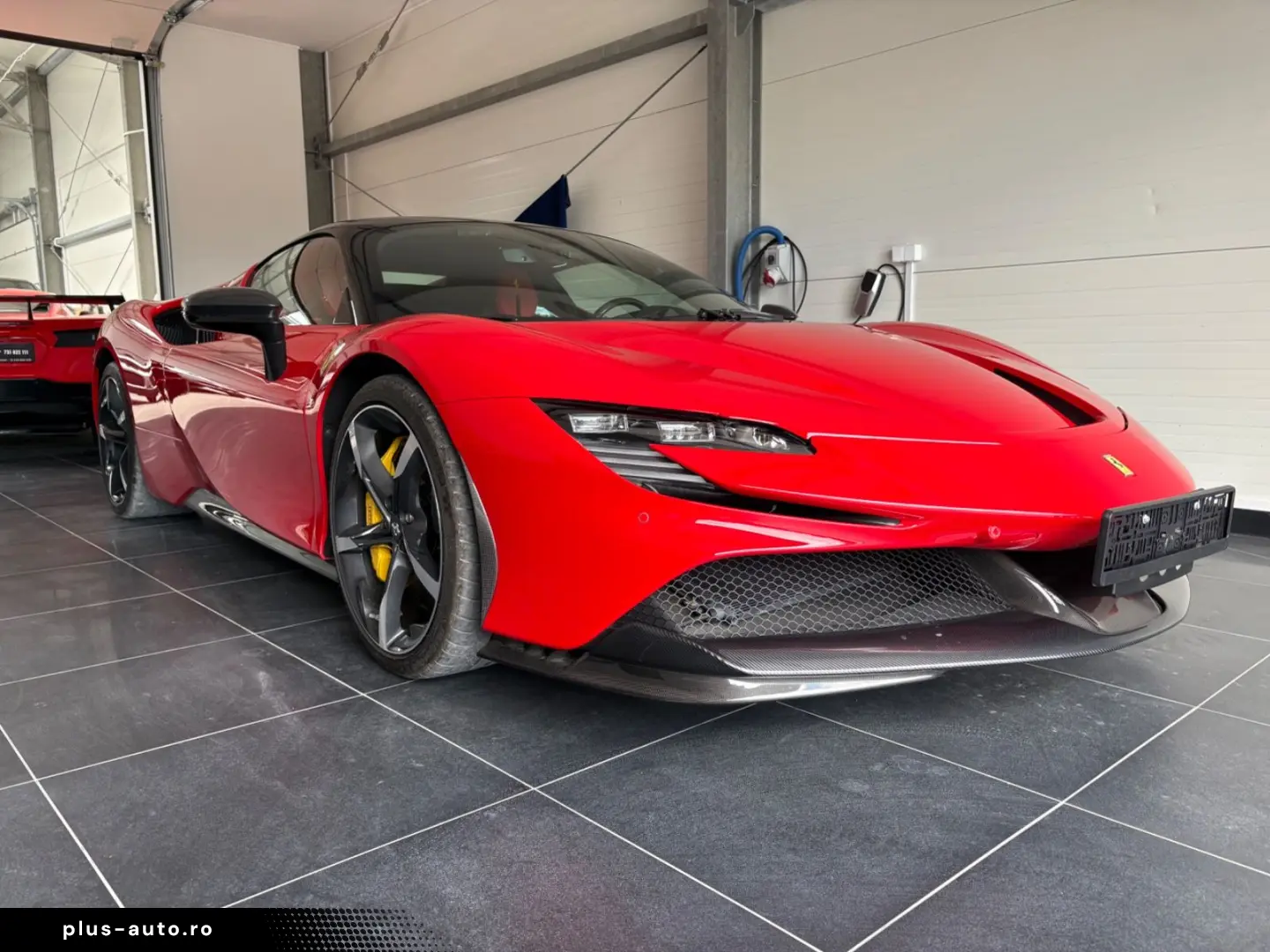 FERRARI SF90 stradale