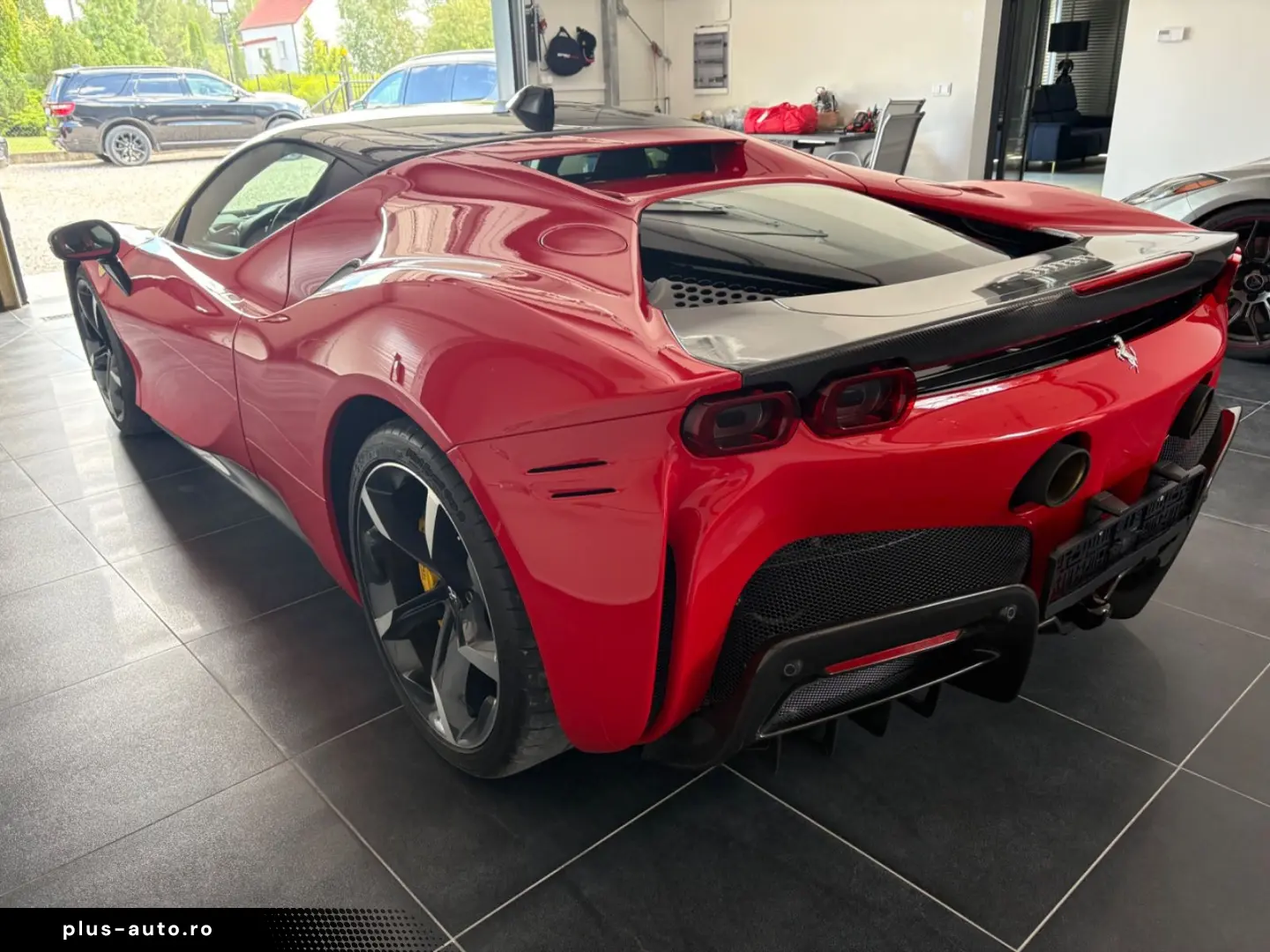 FERRARI SF90 stradale