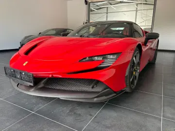 FERRARI SF90 stradale