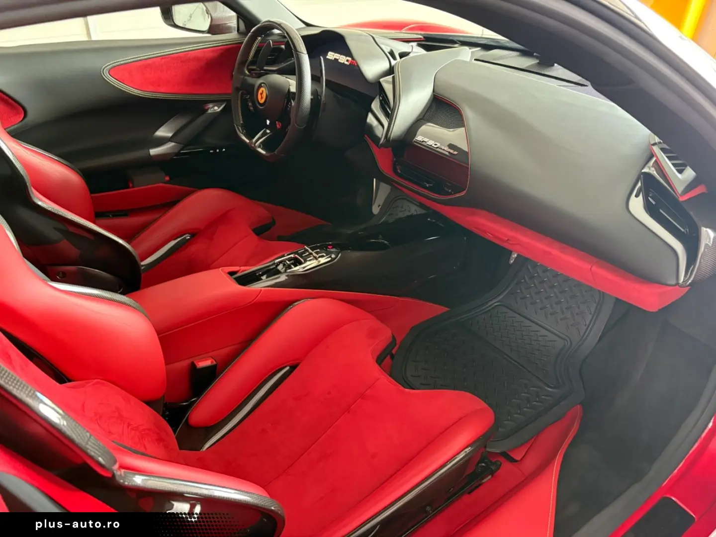 FERRARI SF90 stradale