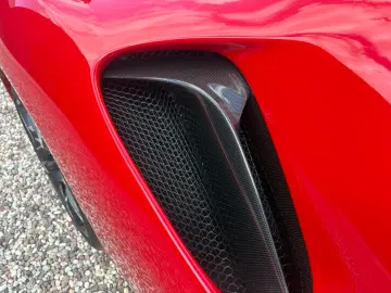 FERRARI SF90 stradale