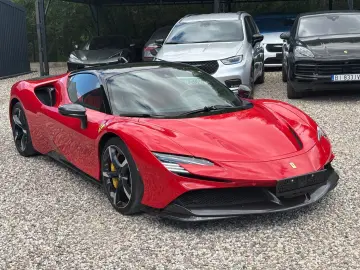 FERRARI SF90 stradale