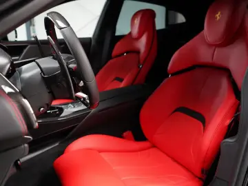 FERRARI Purosangue FULL CARBON PASSENGER DISPL PPF