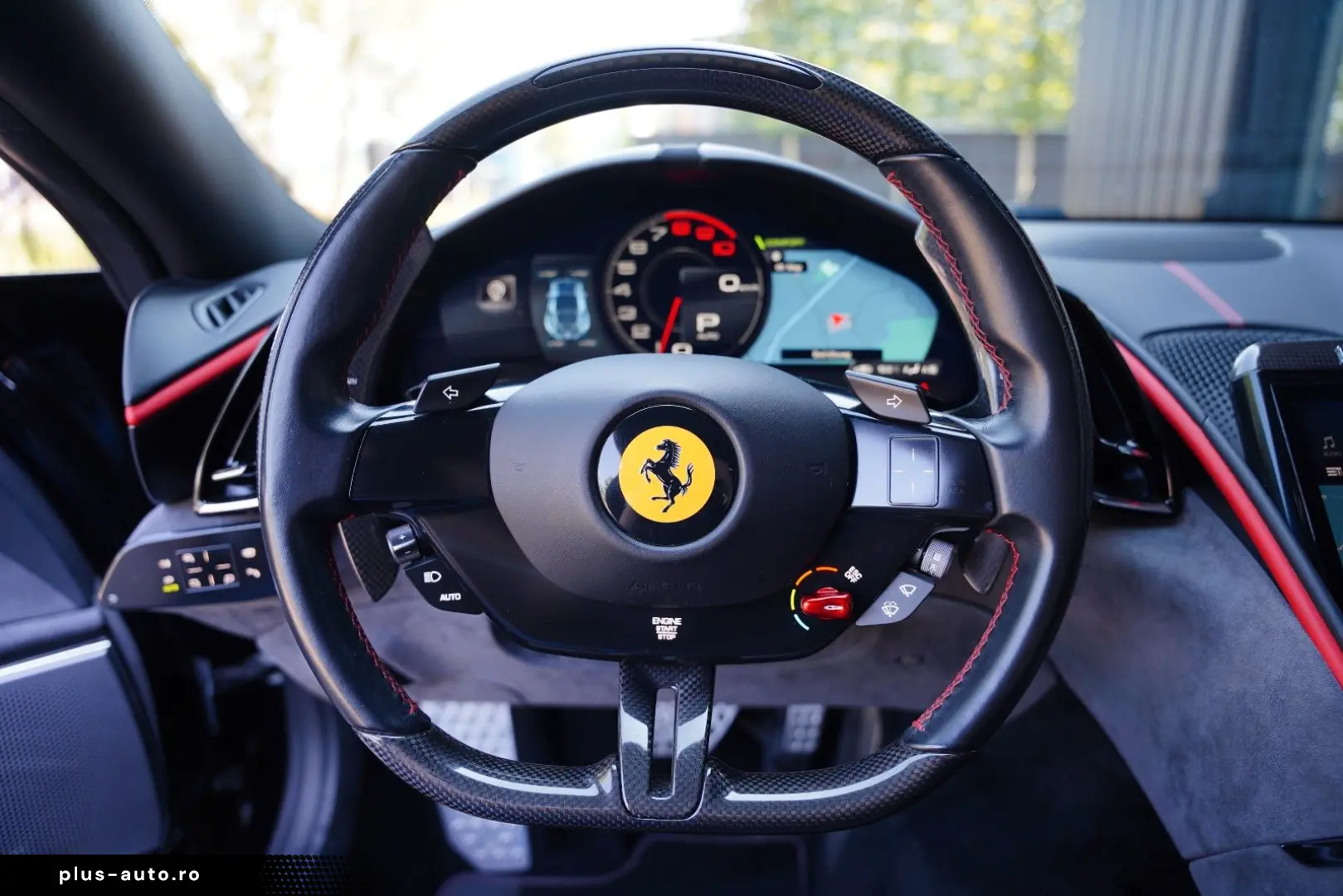 FERRARI Roma 3.9 T V8 CARBON