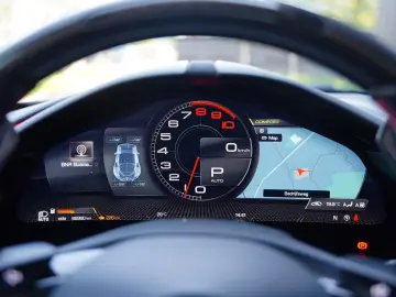 FERRARI Roma 3.9 T V8 CARBON