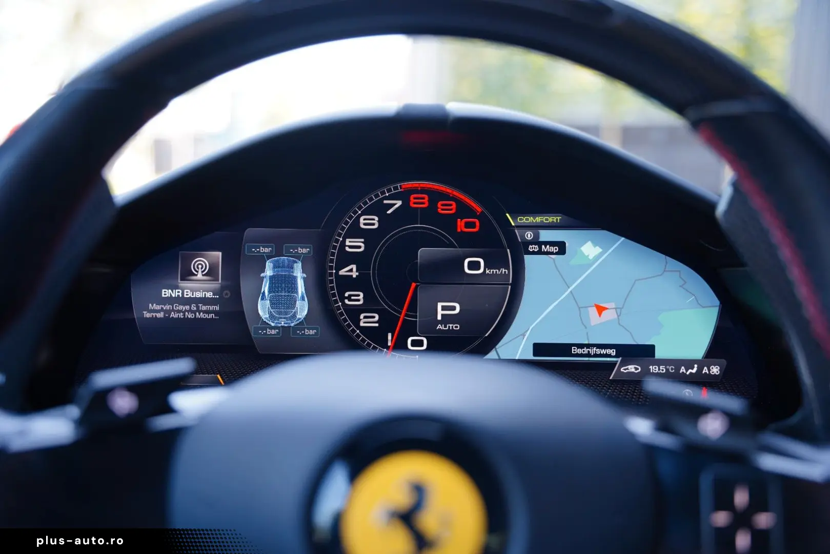 FERRARI Roma 3.9 T V8 CARBON