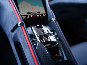 FERRARI Roma 3.9 T V8 CARBON