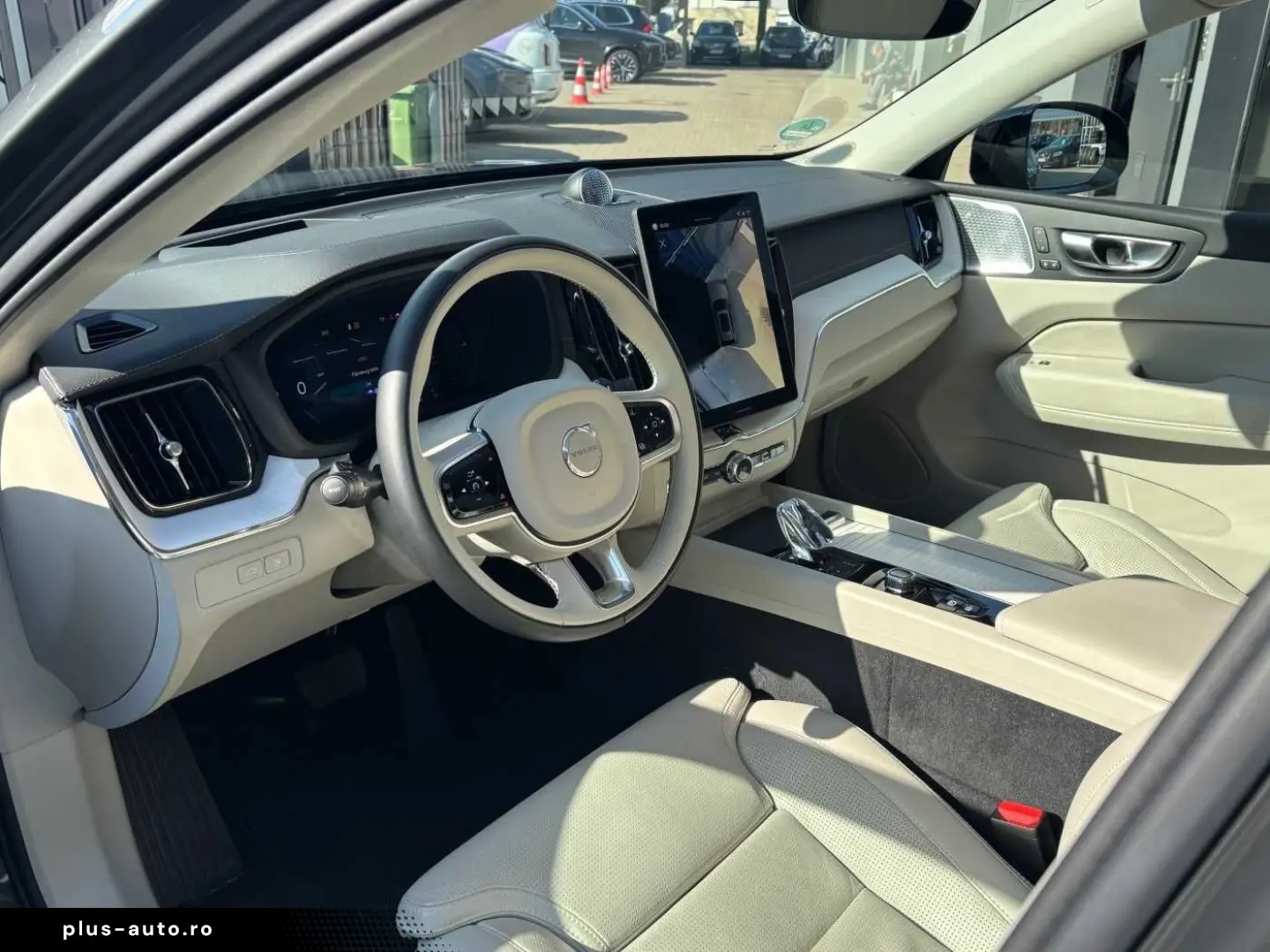 VOLVO XC60 T8 Twin Engine AWD Ultra Dark