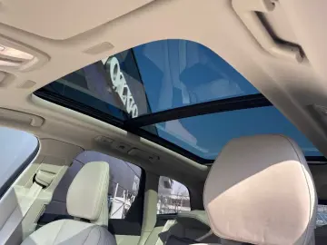 VOLVO XC60 T8 Twin Engine AWD Ultra Dark