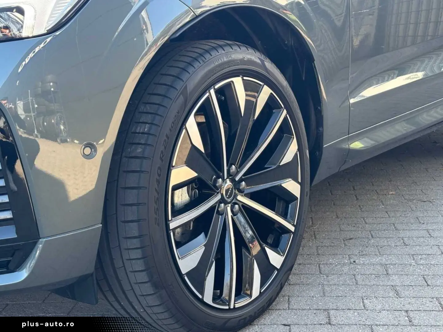 VOLVO XC60 T8 Twin Engine AWD Ultra Dark