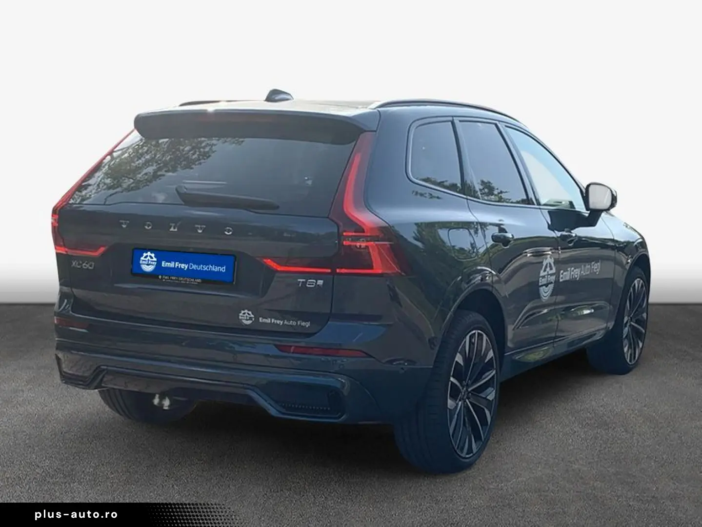 VOLVO XC60 T8 AWD Plug-in Hybrid Ultra Dark