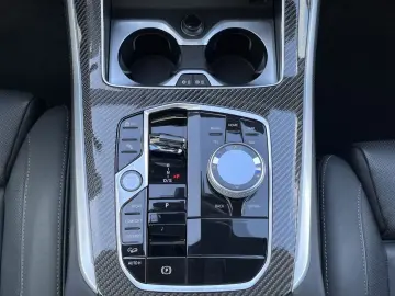 BMW X5 M60i xDrive HUD B W 360