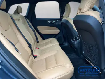 VOLVO XC60 B5 Ultra Dark AWD HUD AD Digitales Cockpit