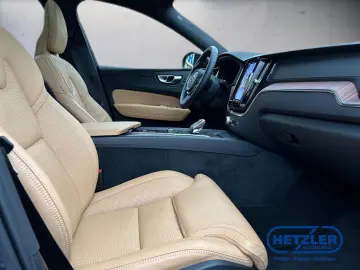 VOLVO XC60 B5 Ultra Dark AWD HUD AD Digitales Cockpit