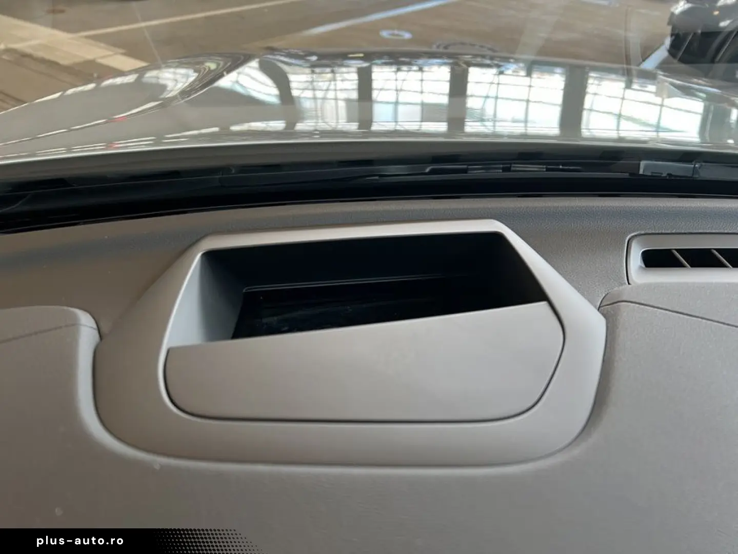VOLVO XC60 T6 AWD Plug-in Hybrid Ultra-Bright Massages