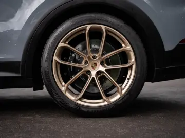 Porsche Cayenne Coupé Turbo E-Hybrid GT-Paket