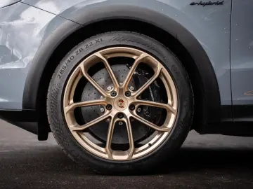 Porsche Cayenne Coupé Turbo E-Hybrid GT-Paket