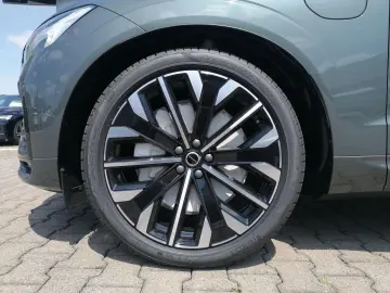 VOLVO XC60 T8 Ultra Dark   Sound-P.   4C   360    Pano