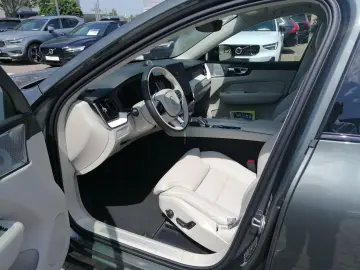 VOLVO XC60 T8 Ultra Dark   Sound-P.   4C   360    Pano