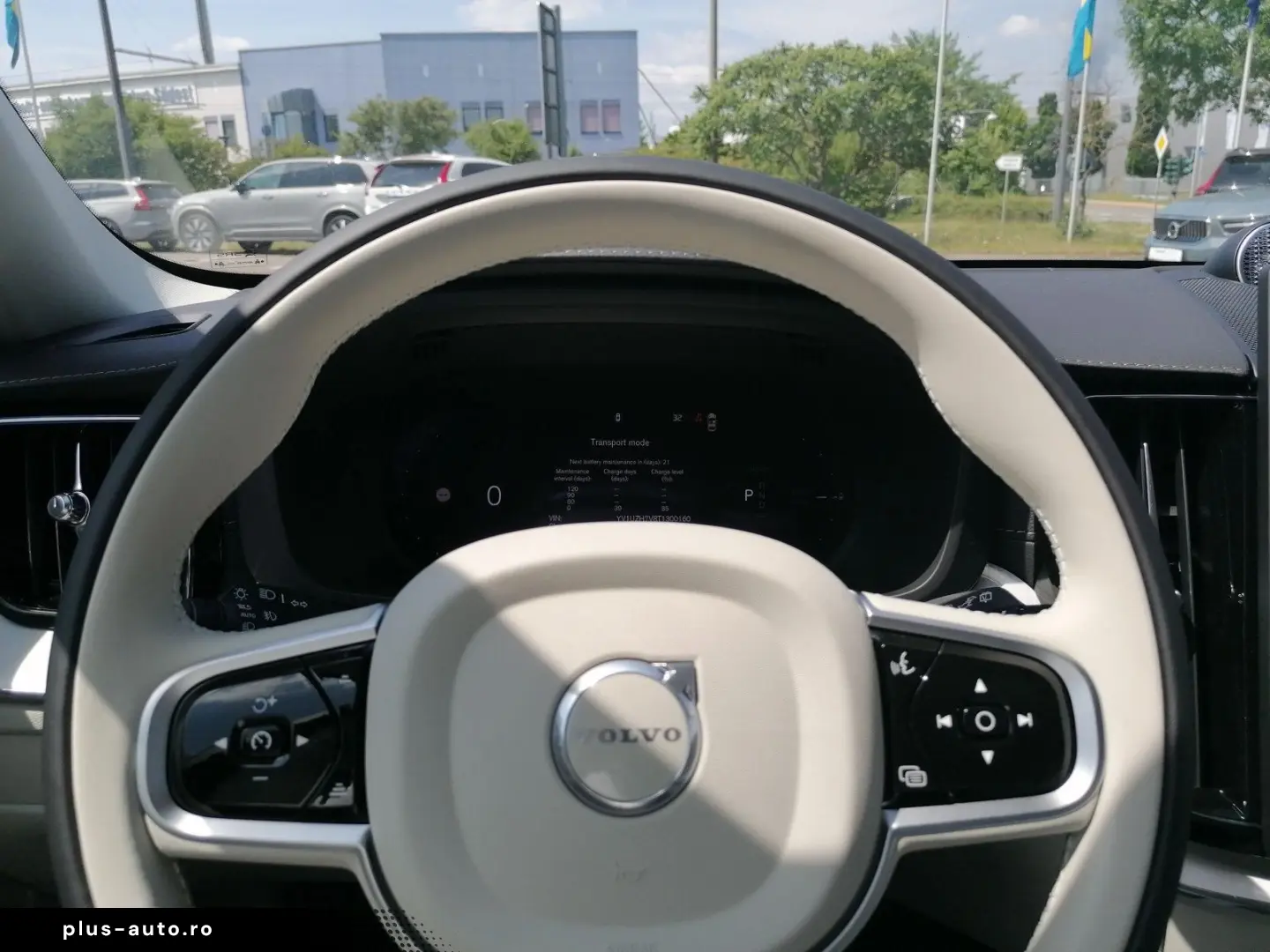 VOLVO XC60 T8 Ultra Dark   Sound-P.   4C   360    Pano