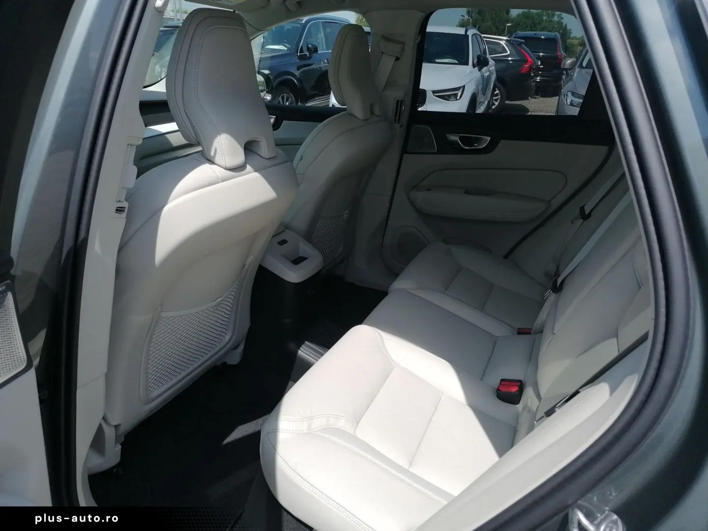 VOLVO XC60 T8 Ultra Dark   Sound-P.   4C   360    Pano