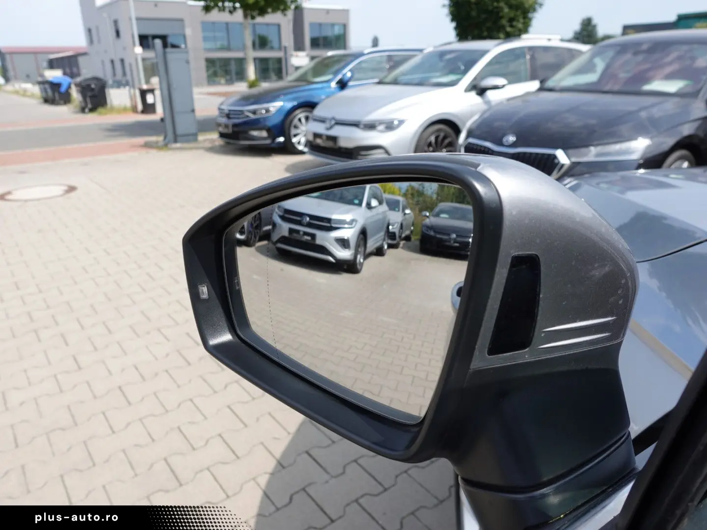 VW Tiguan 2 0 TDI Allspace 4M DSG  7-Sitzer  R-Line