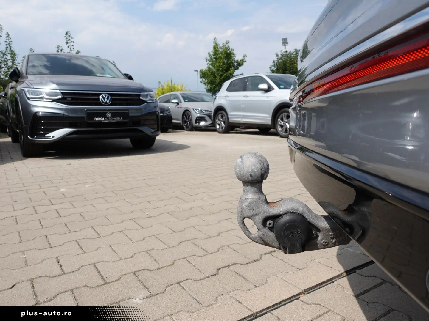 VW Tiguan 2 0 TDI Allspace 4M DSG  7-Sitzer  R-Line