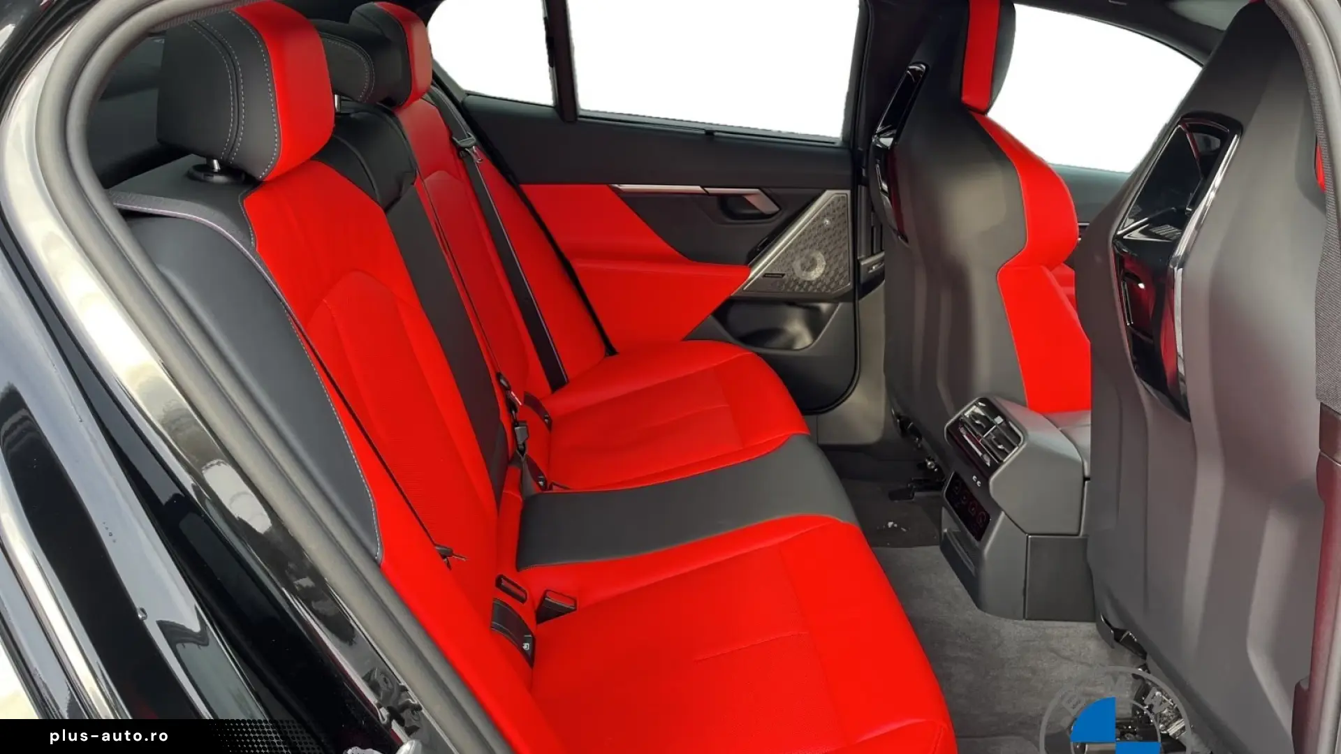 BMW M5 Limuzină 4.4 V8 Plug-in Hybrid