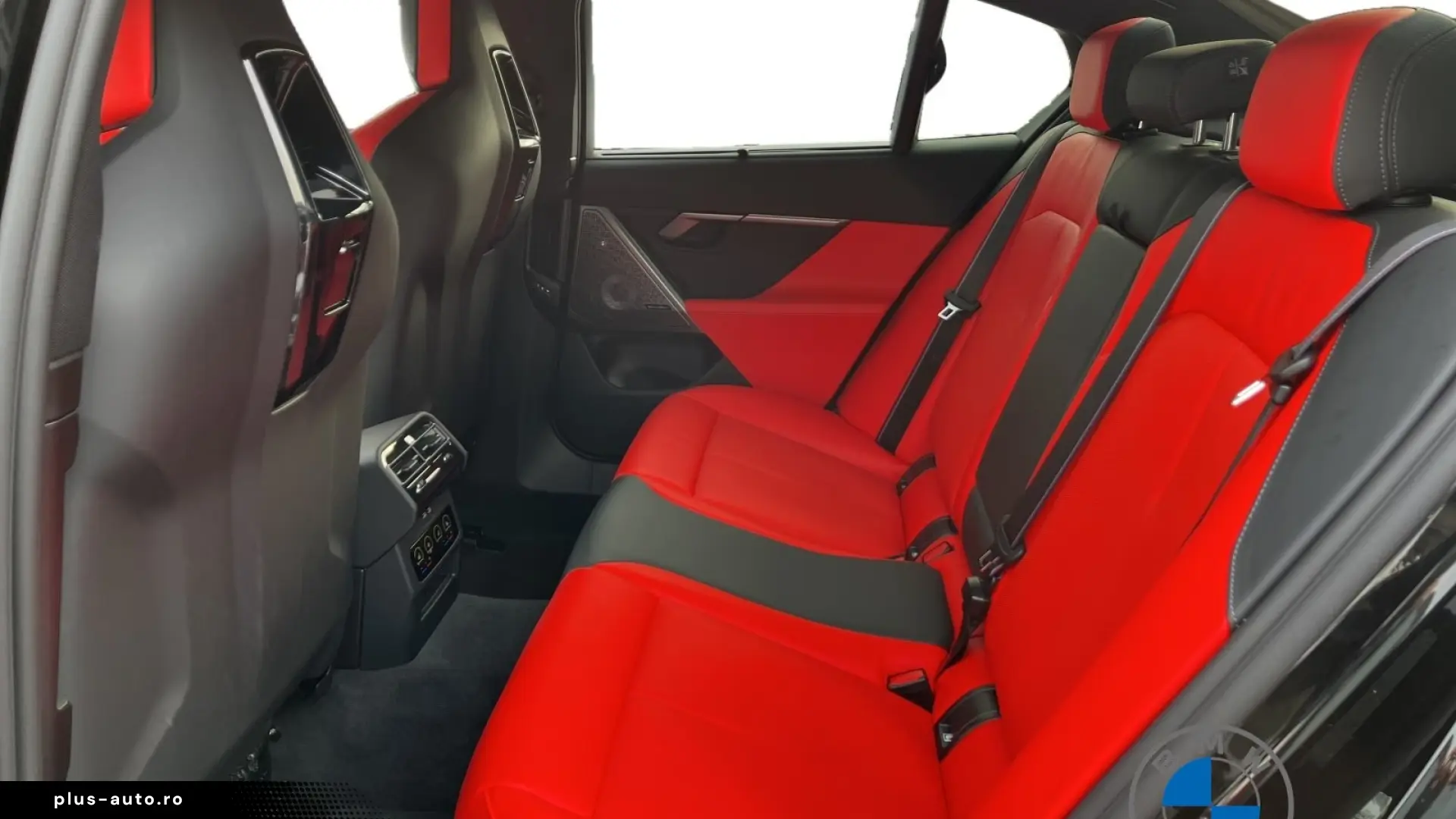 BMW M5 Limuzină 4.4 V8 Plug-in Hybrid