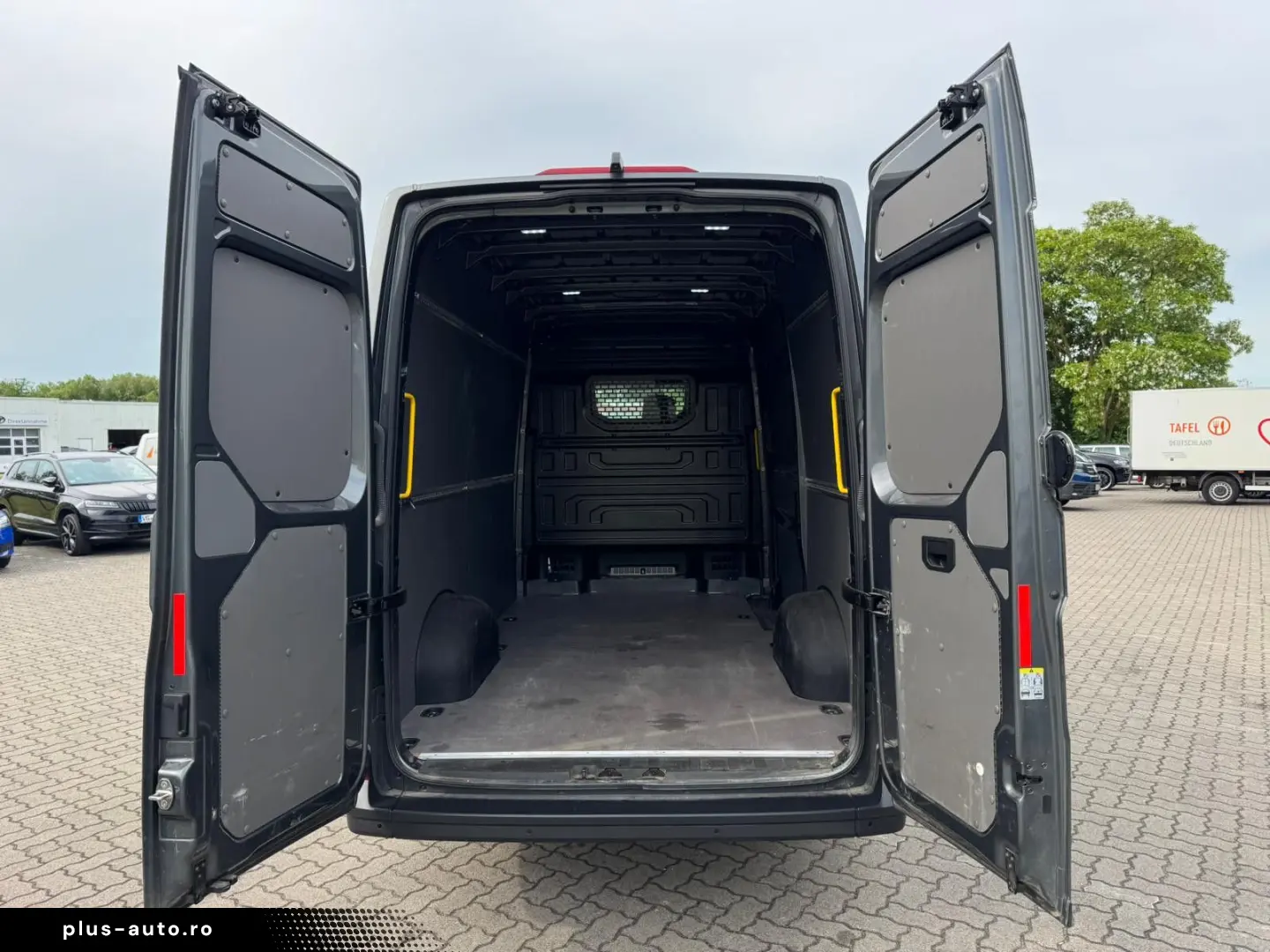 VW Crafter Kasten Kasten 35 mittellang Hochdach FWD