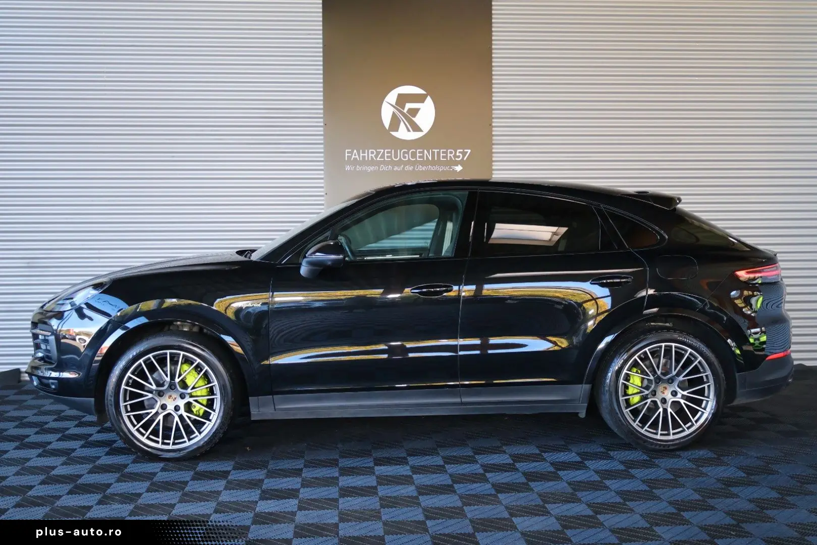 PORSCHE Cayenne Coupe E-Hybrid Platinum Edition
