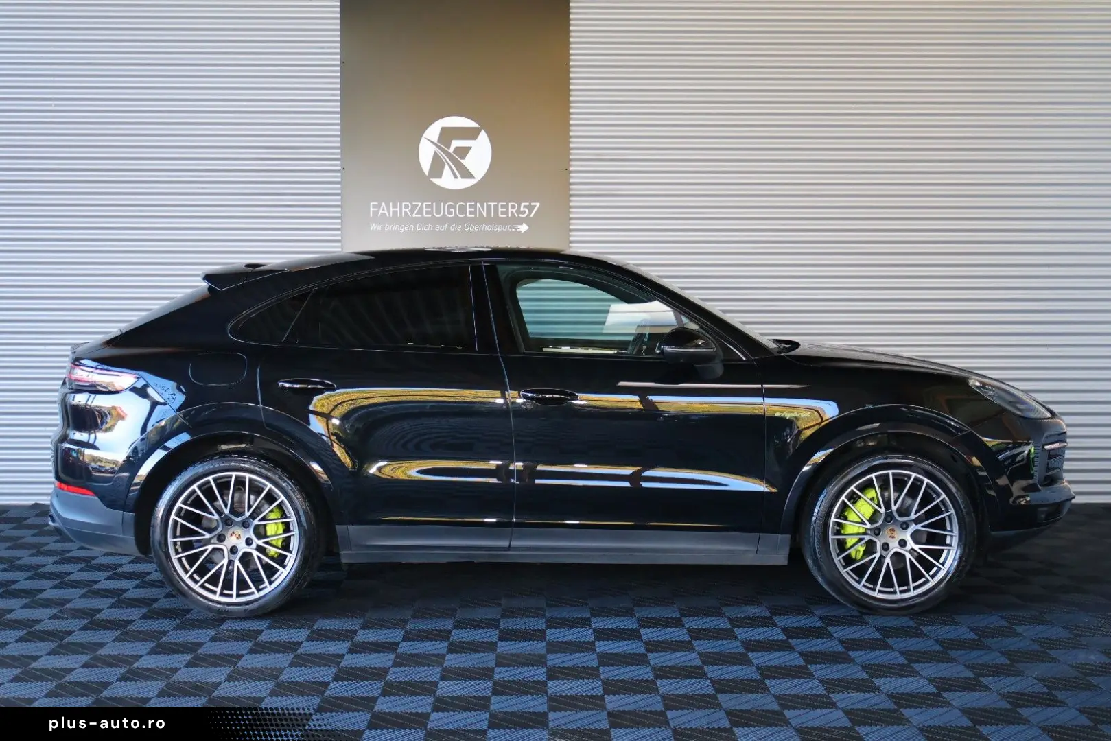 PORSCHE Cayenne Coupe E-Hybrid Platinum Edition