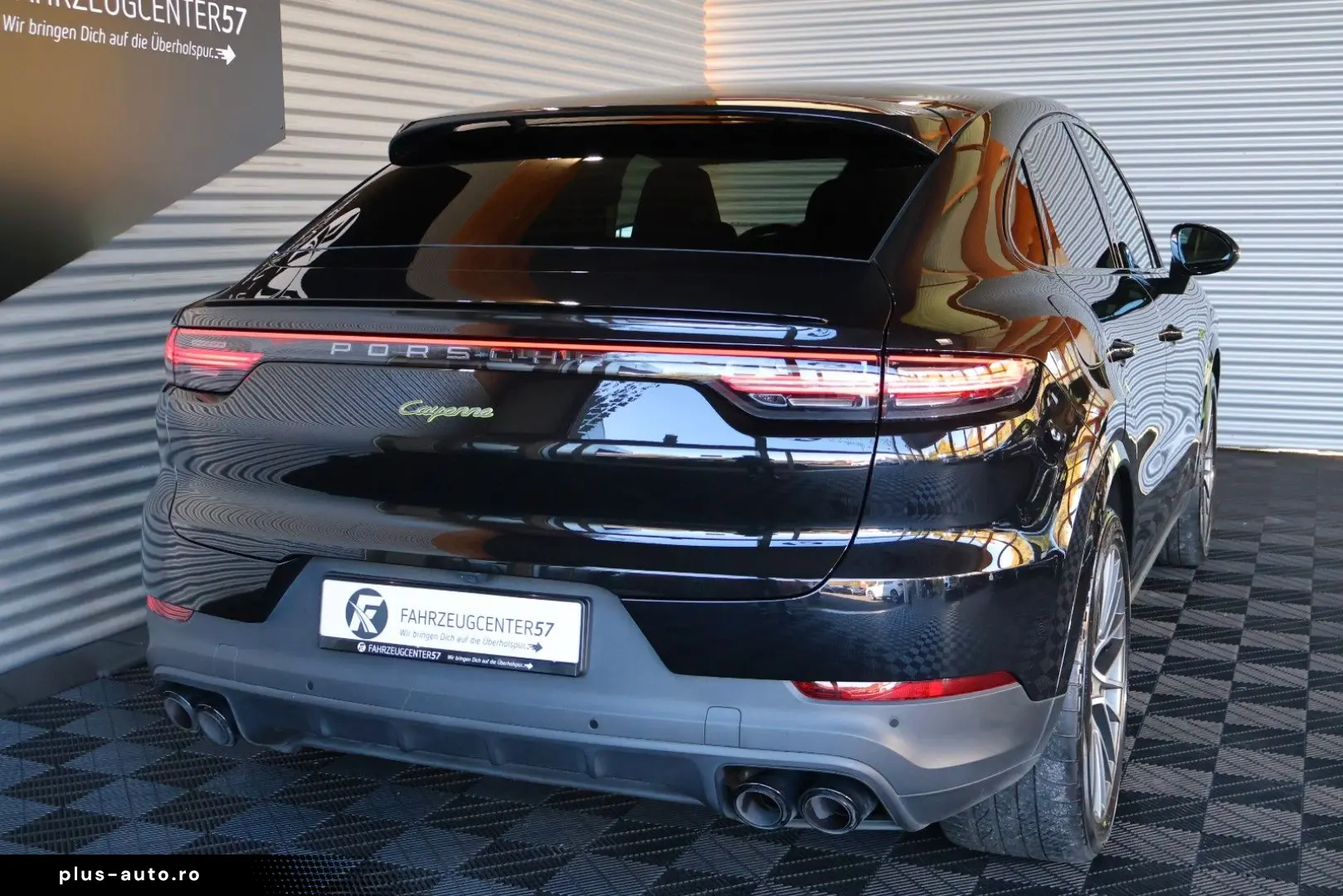 PORSCHE Cayenne Coupe E-Hybrid Platinum Edition