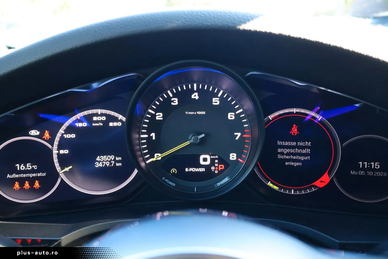 PORSCHE Cayenne Coupe E-Hybrid Platinum Edition