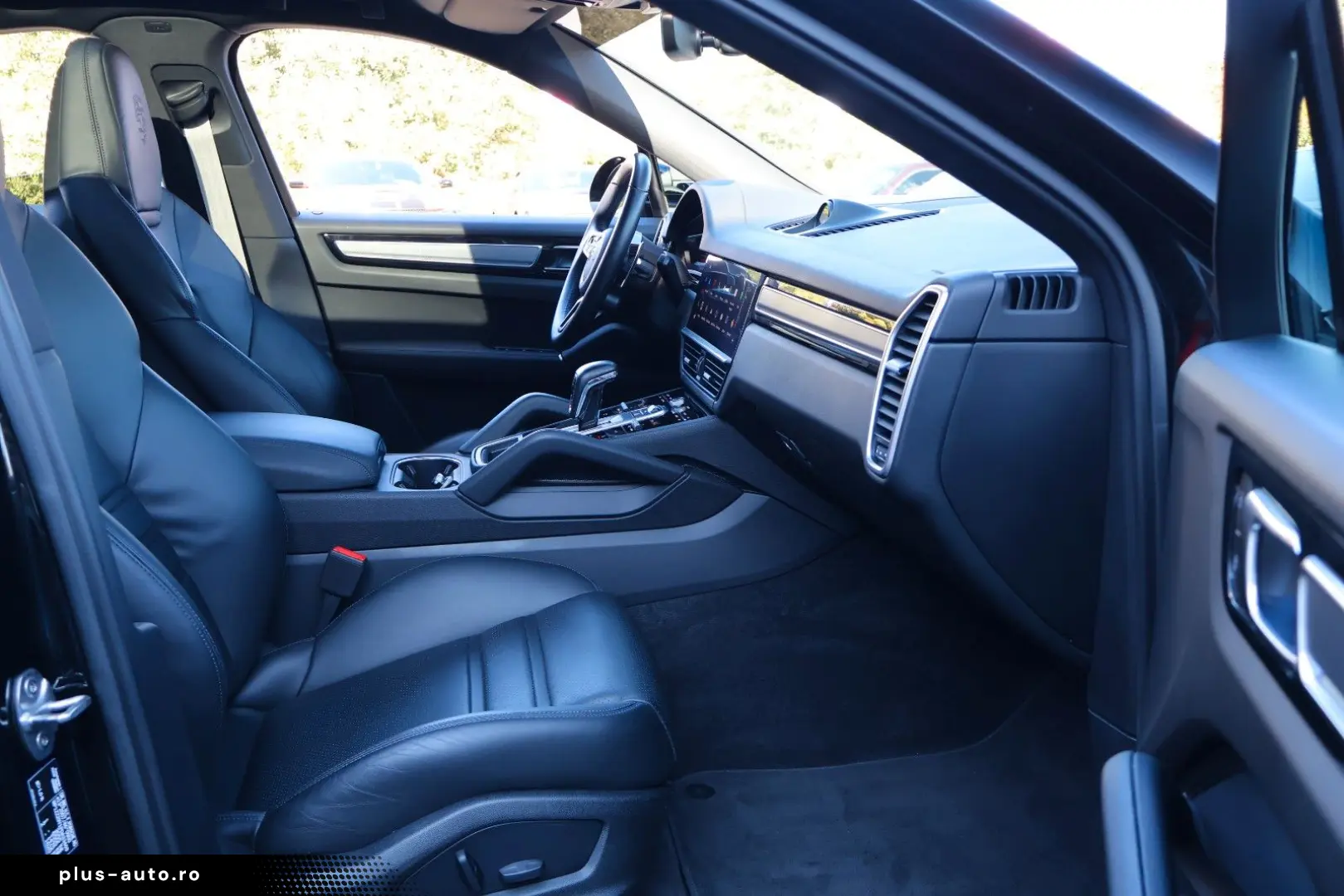 PORSCHE Cayenne Coupe E-Hybrid Platinum Edition