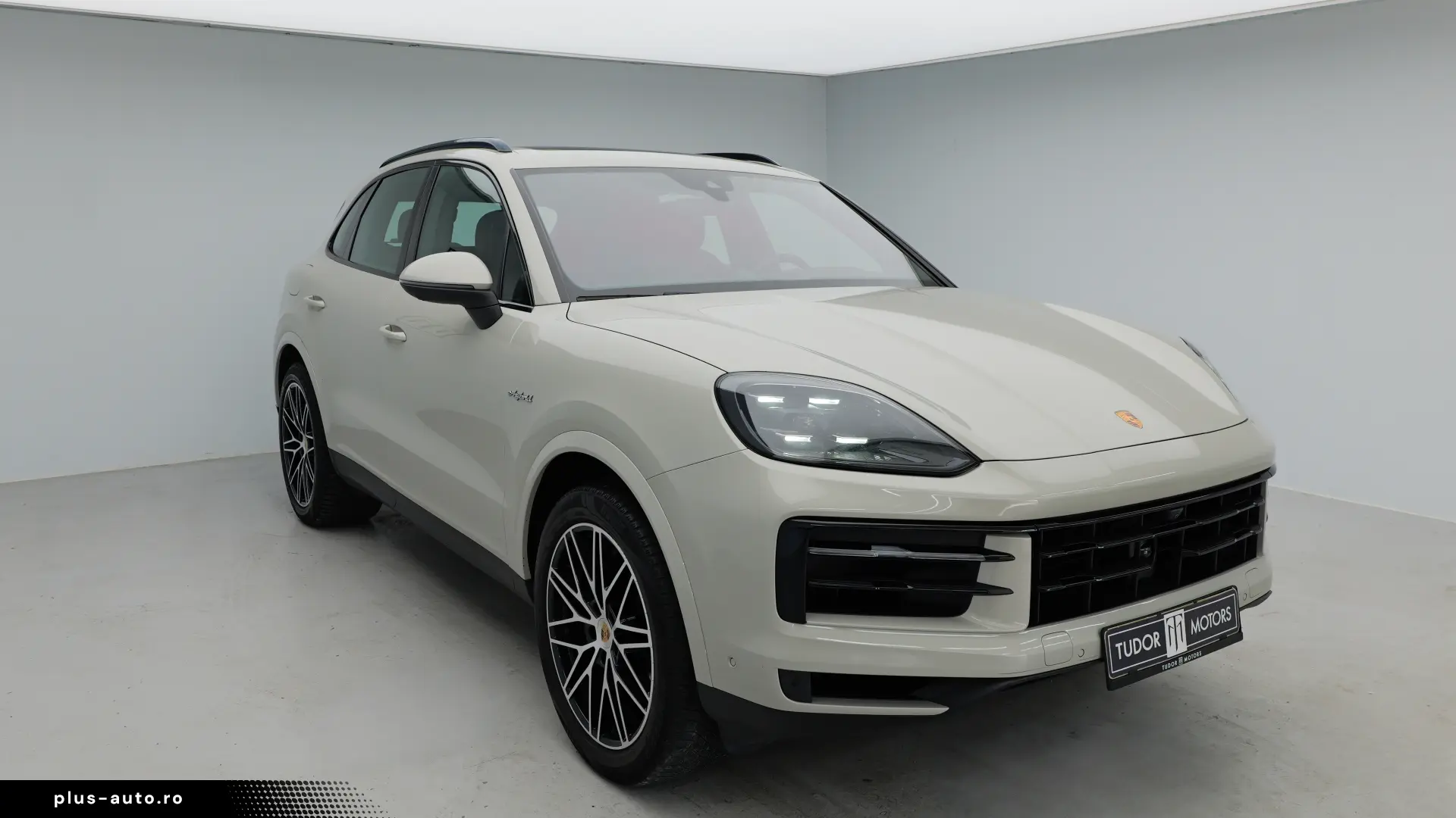 Porsche Cayenne E-Hybrid - 2024