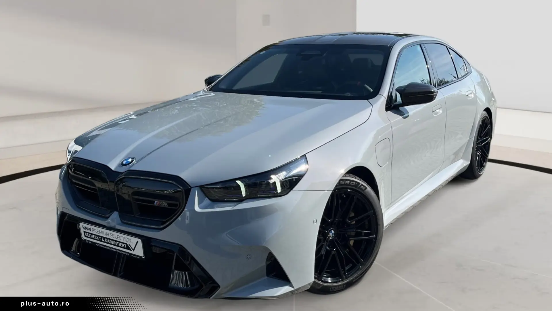 BMW M5 Limuzină 4.4 V8 Plug-in Hybrid