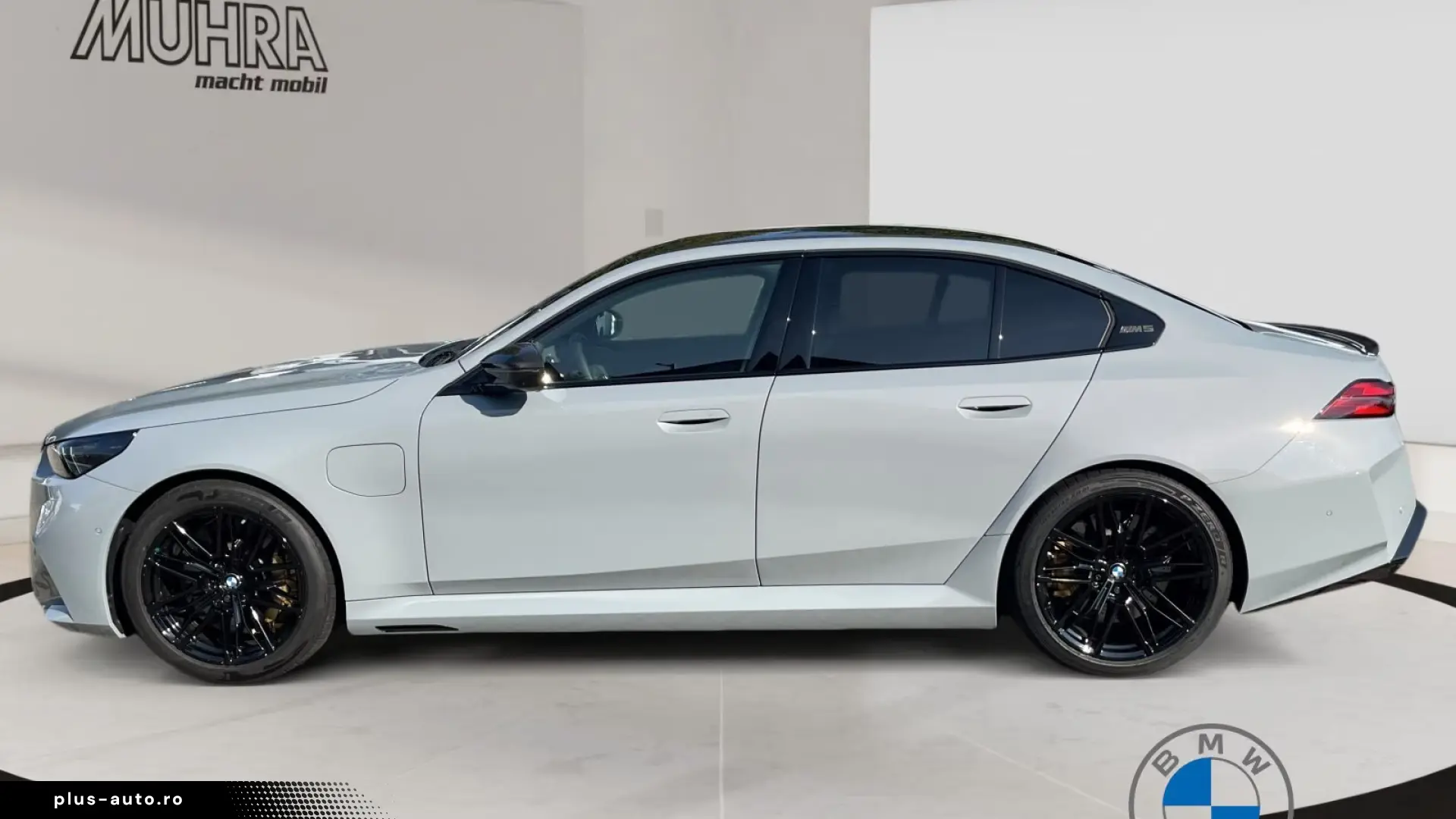 BMW M5 Limuzină 4.4 V8 Plug-in Hybrid