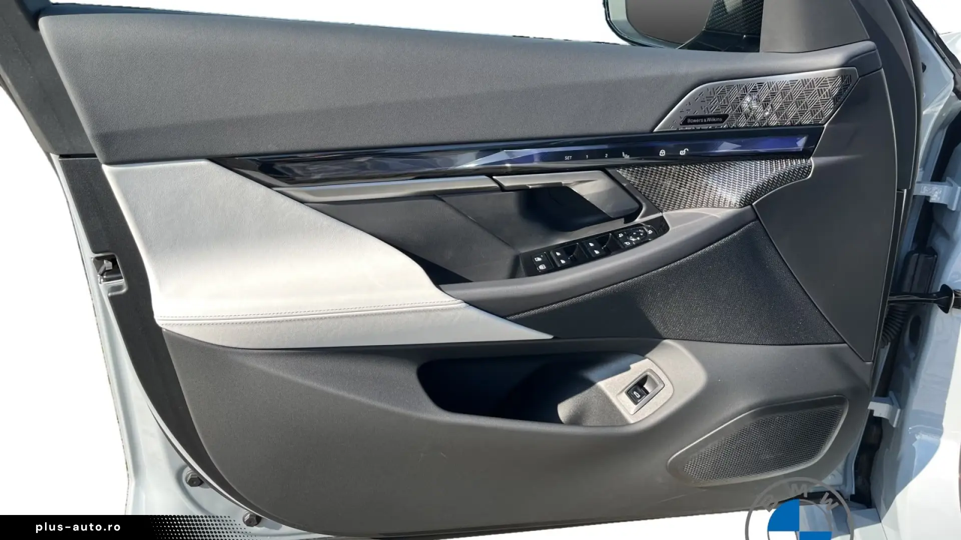 BMW M5 Limuzină 4.4 V8 Plug-in Hybrid