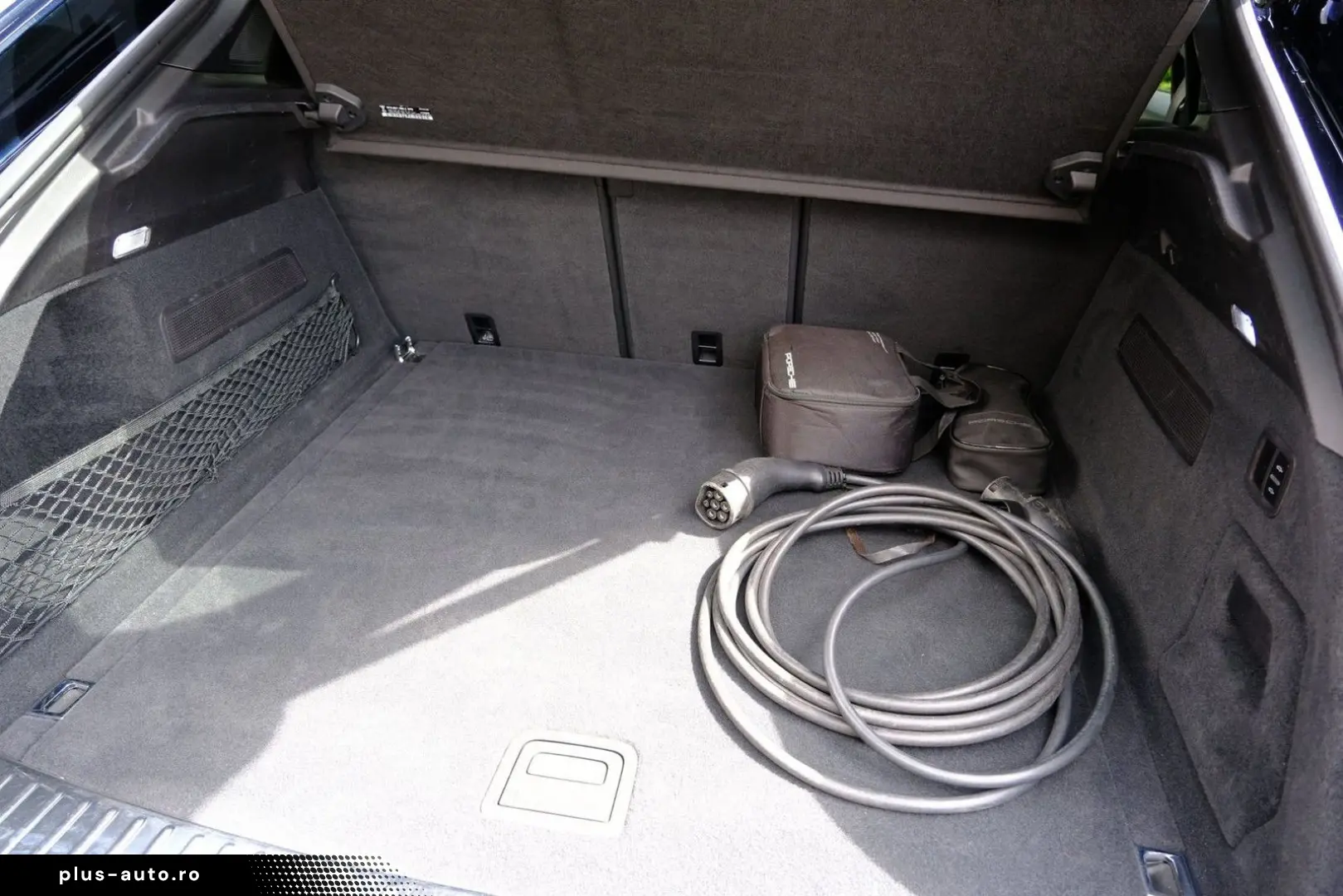 PORSCHE Cayenne Coupé 3.0 E-Hybrid Platinum Edition Aut.