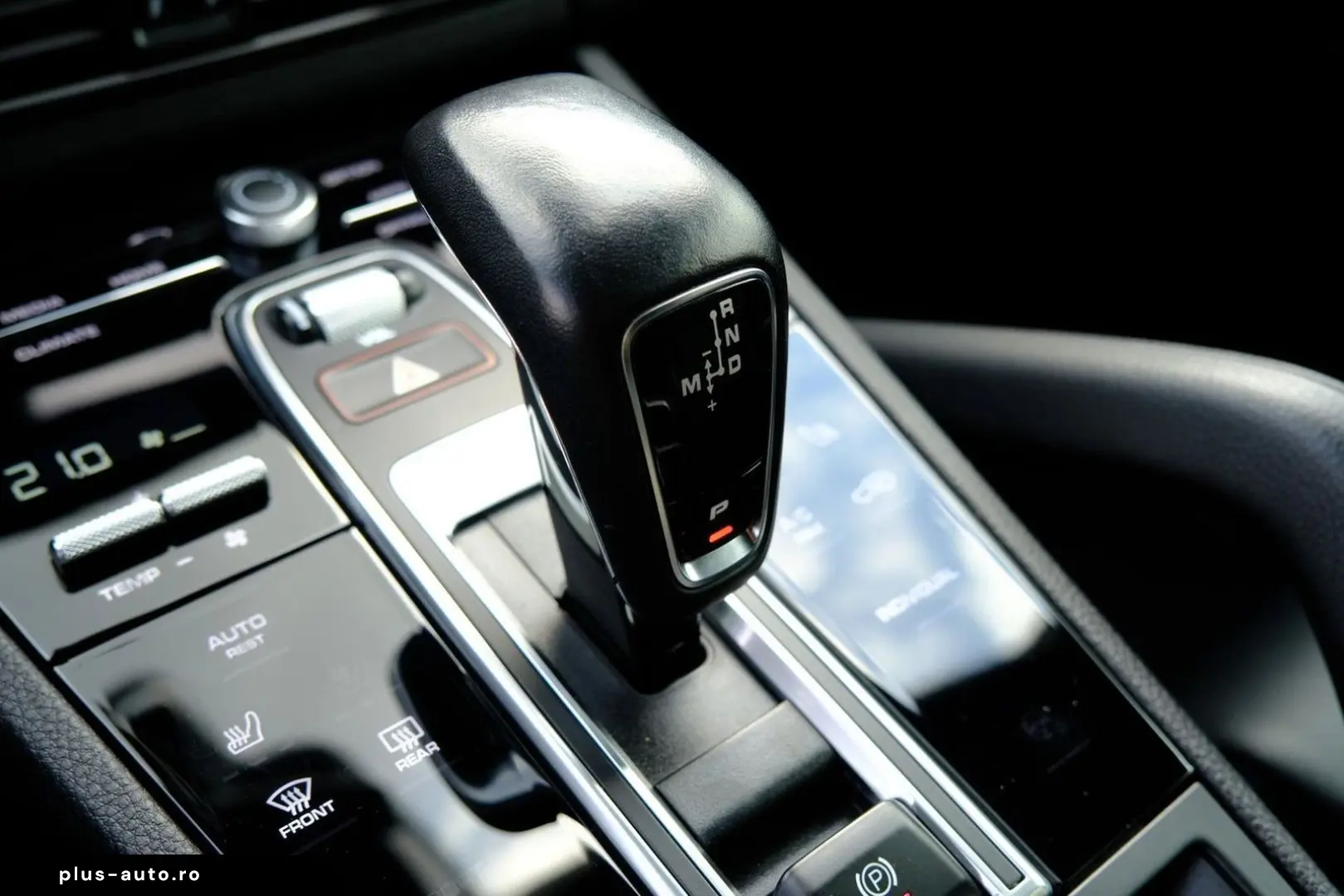 PORSCHE Cayenne Coupé 3.0 E-Hybrid Platinum Edition Aut.