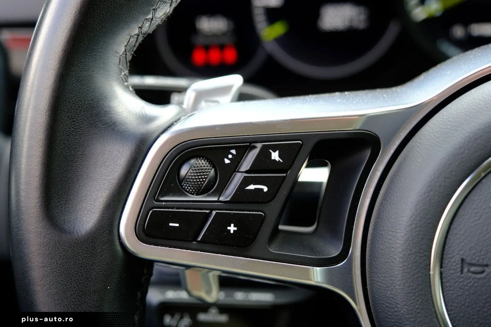 PORSCHE Cayenne Coupé 3.0 E-Hybrid Platinum Edition Aut.