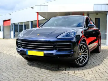 PORSCHE Cayenne Coupé 3.0 E-Hybrid Platinum Edition Aut.