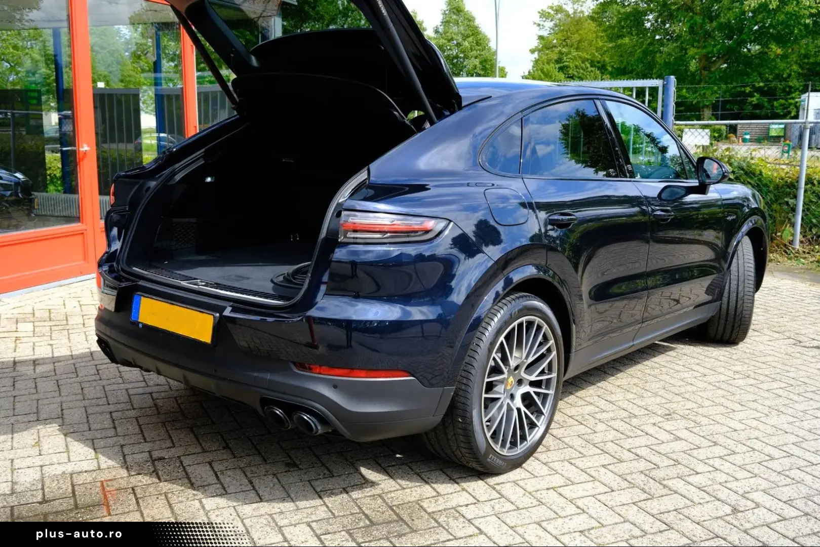PORSCHE Cayenne Coupé 3.0 E-Hybrid Platinum Edition Aut.