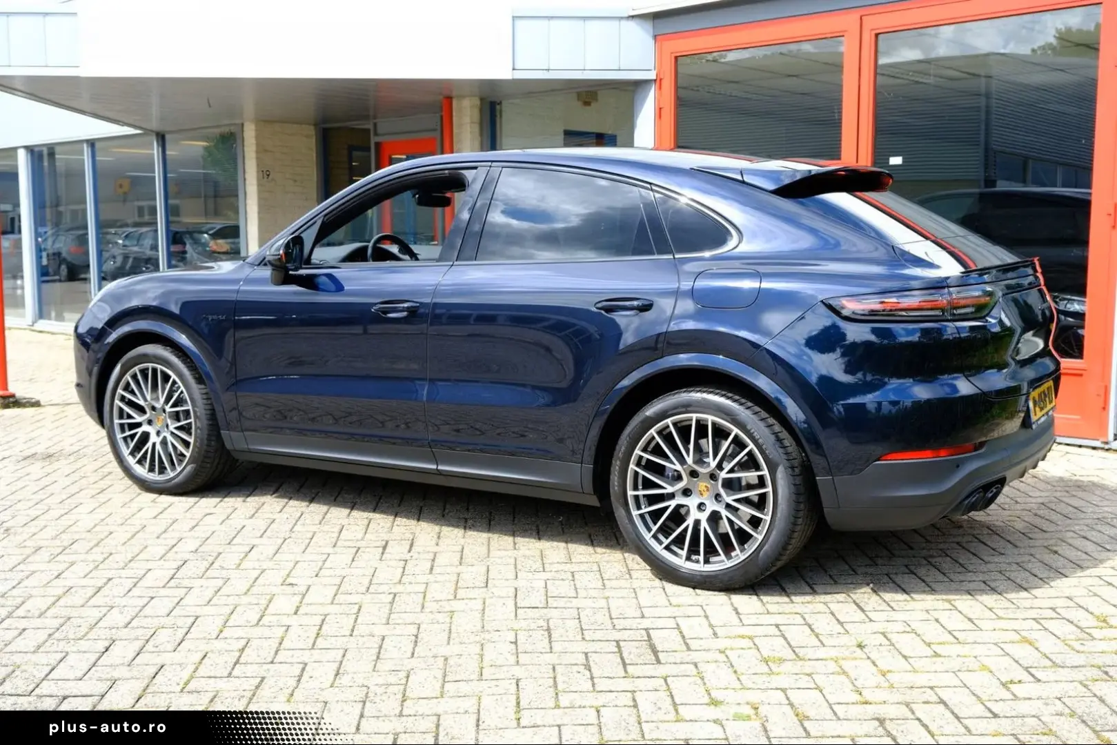 PORSCHE Cayenne Coupé 3.0 E-Hybrid Platinum Edition Aut.
