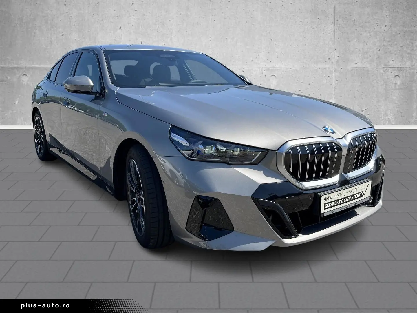 BMW 520 d Lim. M Sport LED HuD 360  ACC Iconic H K