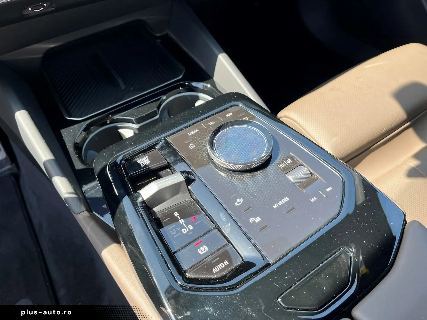 BMW 520 d Lim. M Sport LED HuD 360  ACC Iconic H K