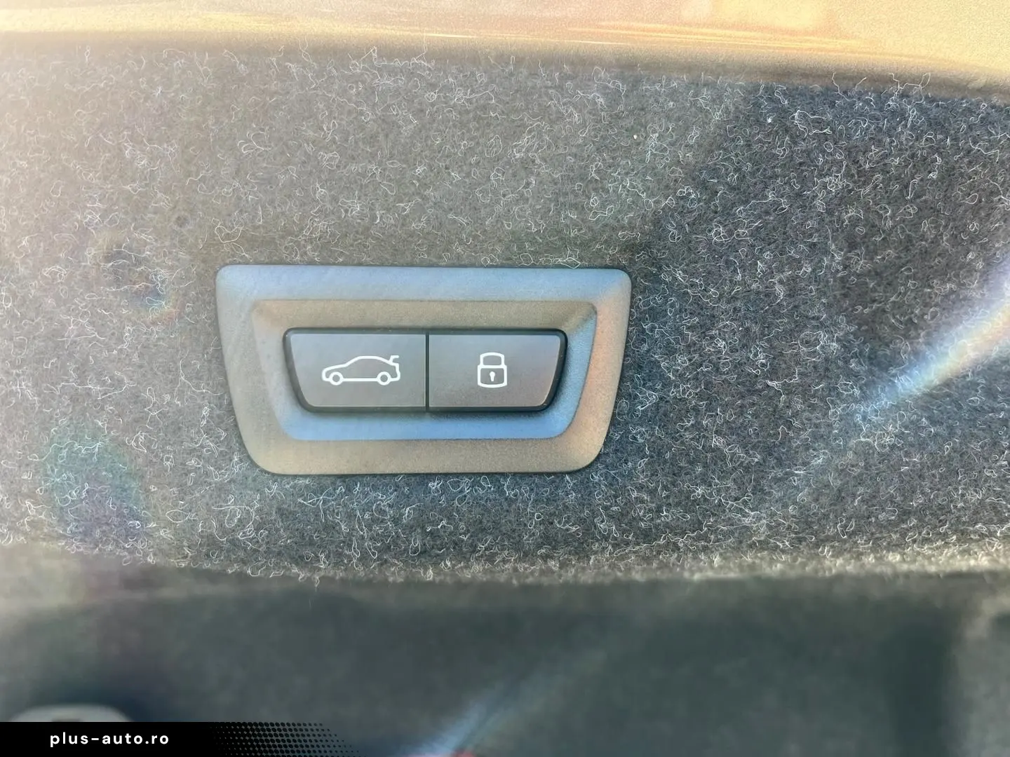 BMW 520 d Lim. M Sport LED HuD 360  ACC Iconic H K