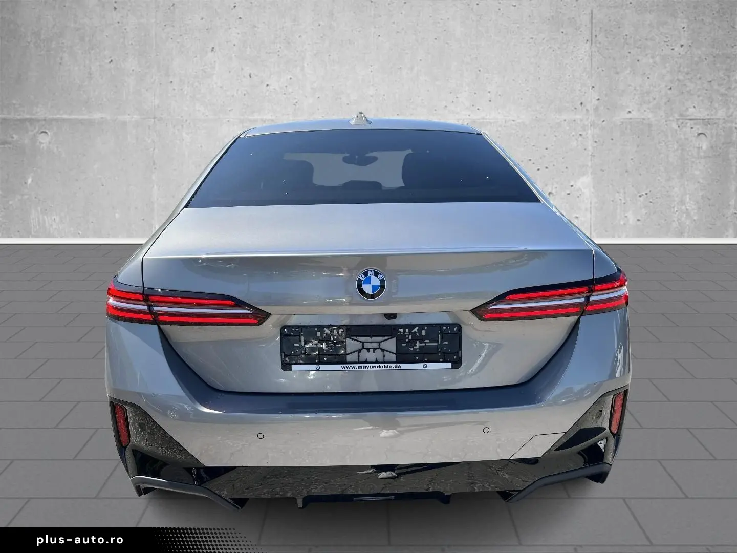 BMW 520 d Lim. M Sport LED HuD 360  ACC Iconic H K